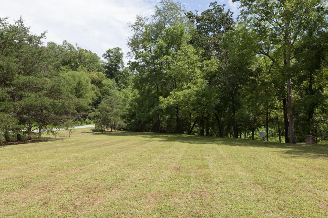 Reedy Patch Cabin Villa Hendersonville Exterior photo